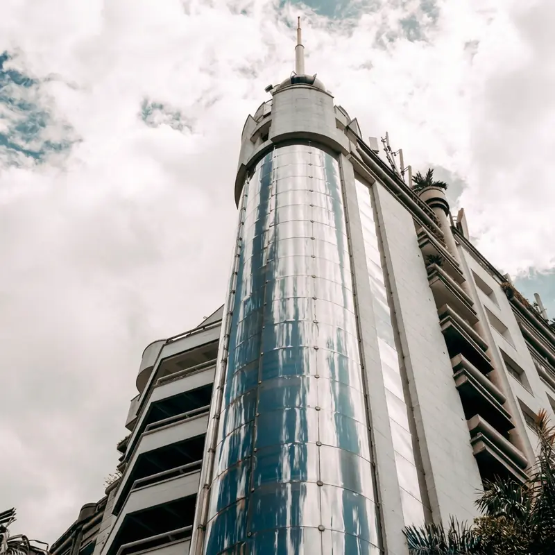 Centro Comercial Obelisco, sector Laureles-Estadio, Medellín